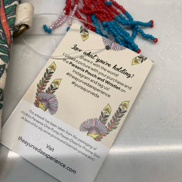 NEW Iyura Multicolor Embroidered Pouch Clutch - Picture 3 of 6